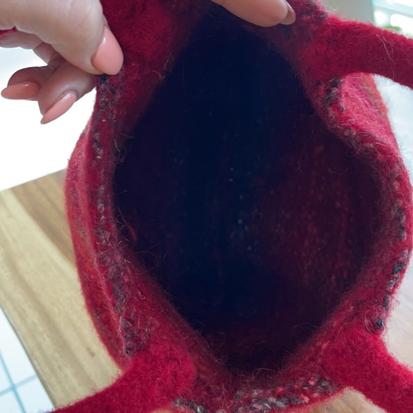 Vintage red felted wool purse unworn - Picture 4 of 6